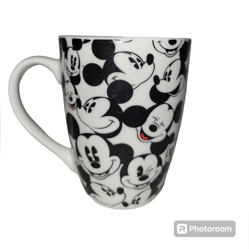 Disney Mickey Mouse Many Happy Faces Coffee Mug